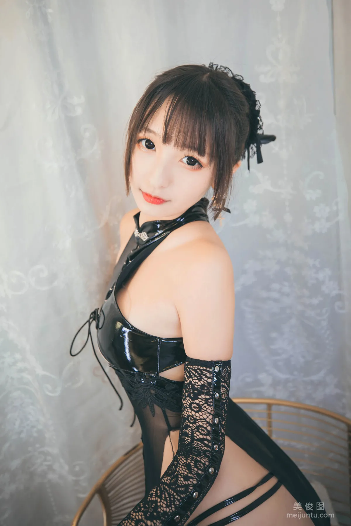 [網紅COSER] 神楽坂真冬之風と月-黑旗袍 寫真集 18