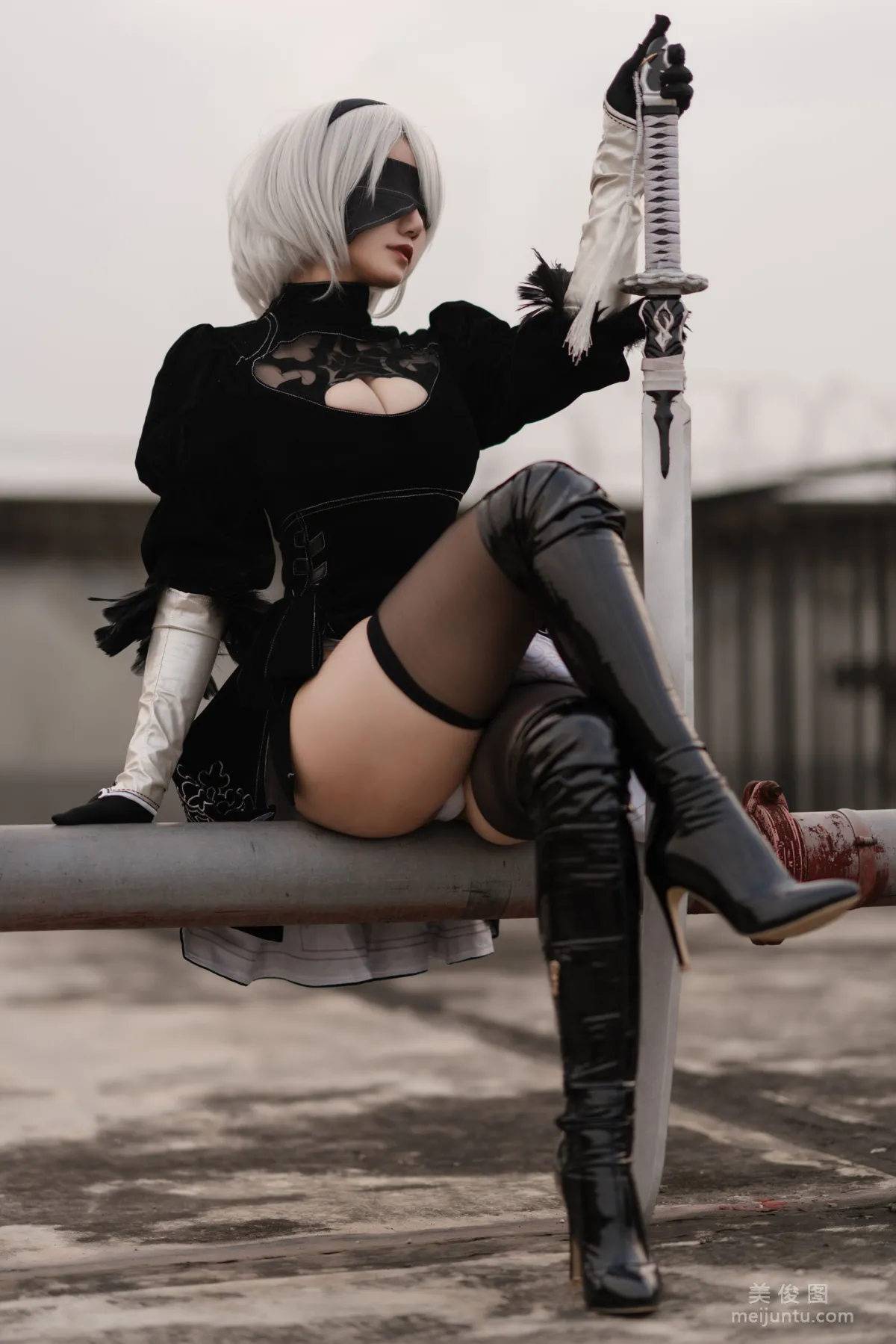 [網紅COSER] 動漫博主小倉千代w - 艦長 2B原皮 寫真集 12