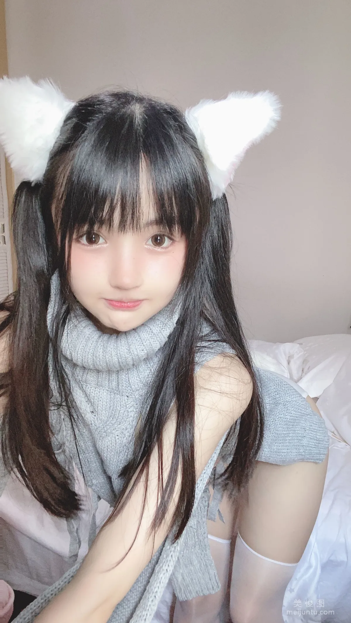 [網紅COSER] 桜井甯甯 - 白い貓ちゃん 寫真集 35