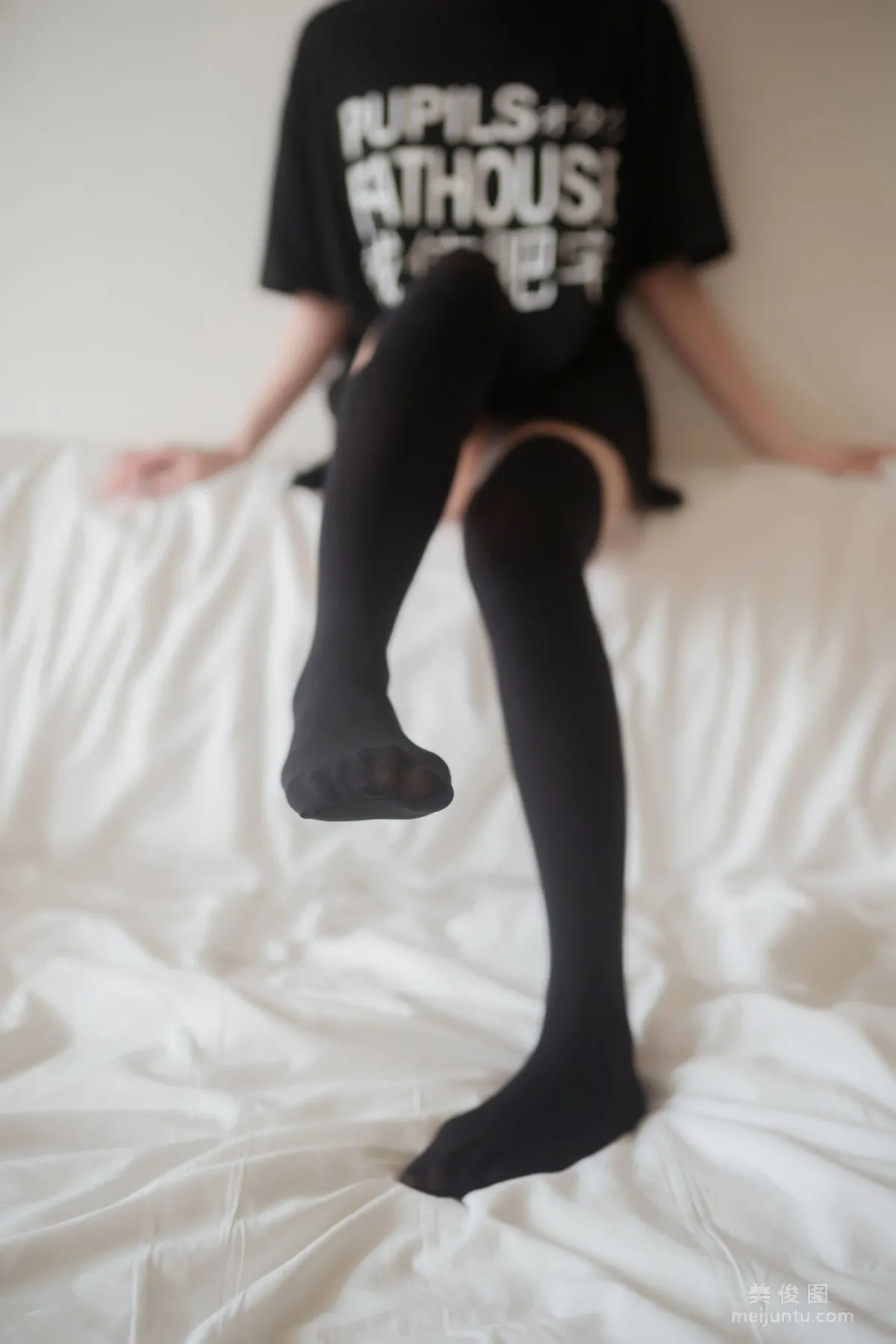[網紅COSER] 動漫博主Kitaro_绮太郎 - 半袖雙馬尾 寫真集 34