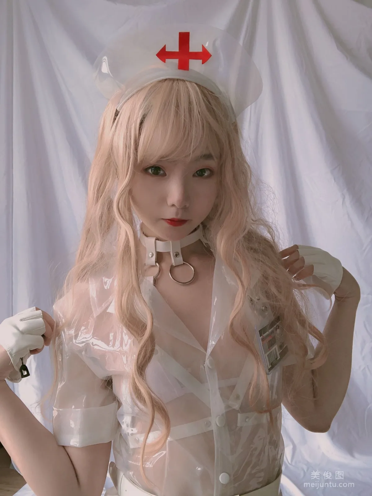 [網紅COSER] 萌妹是青水 - 歪萌護士 寫真集 33