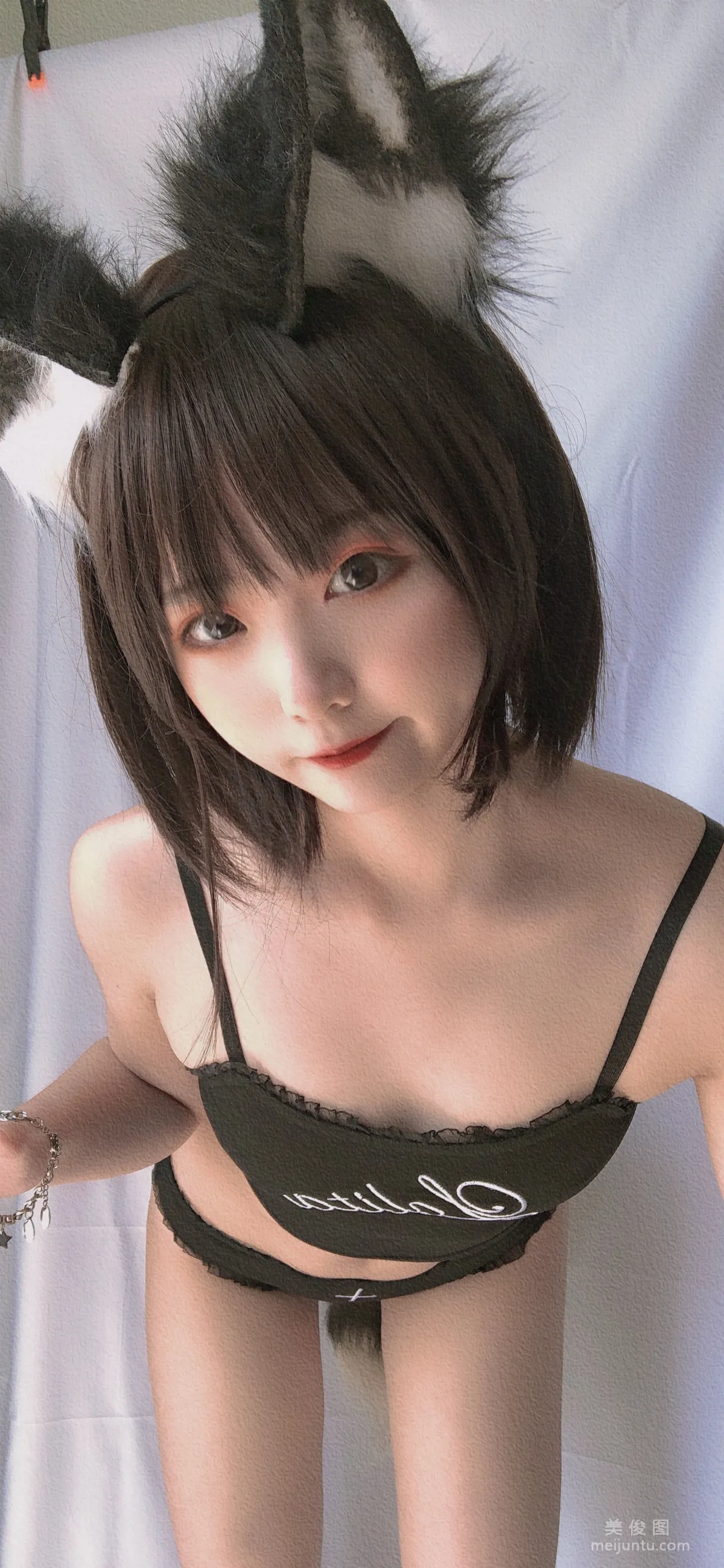 [網紅COSER] 萌妹是青水 - 小狼 寫真集 30