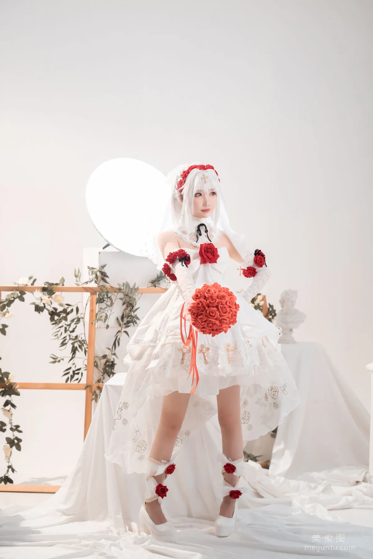 [網紅COSER] 面餅仙兒 - 德麗莎婚紗 寫真集 6