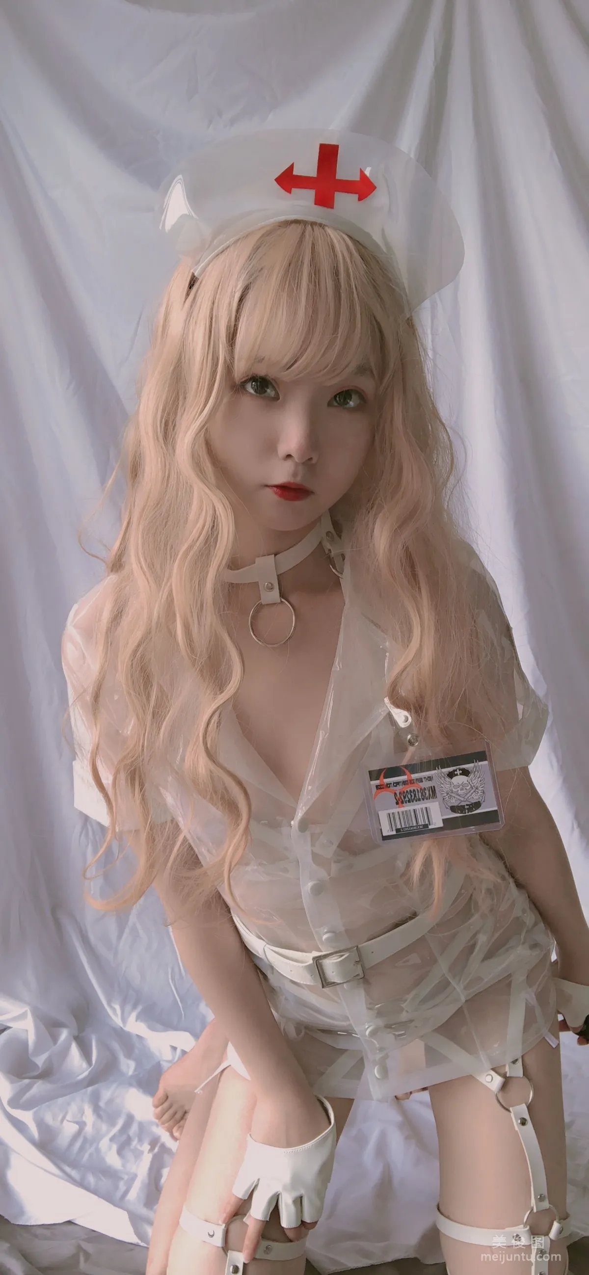 [網紅COSER] 萌妹是青水 - 歪萌護士 寫真集 23