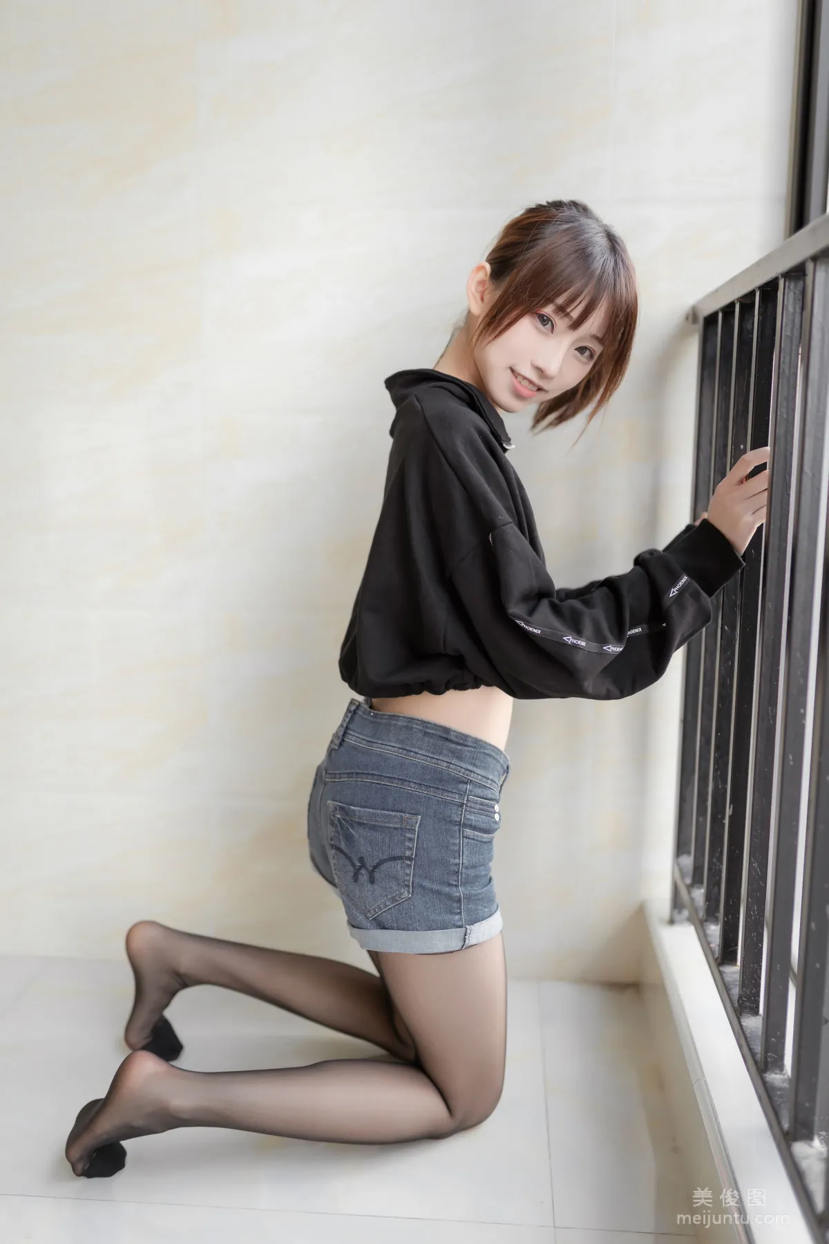 [网红COSER] Kitaro_绮太郎 - 单马尾女孩 写真集8