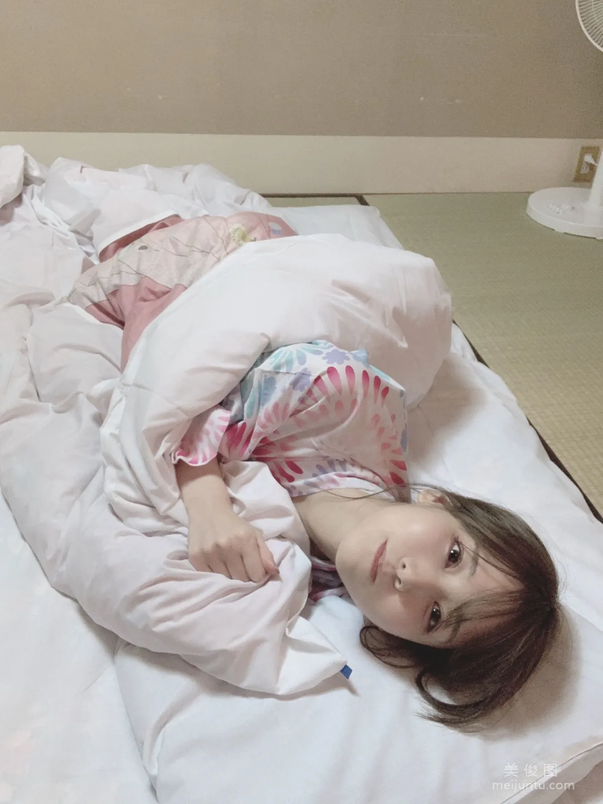 日本甜美COSERけんけん[fantia] 花火柄浴衣②(′∩ω・｀)ﾁﾗｯ!! 27