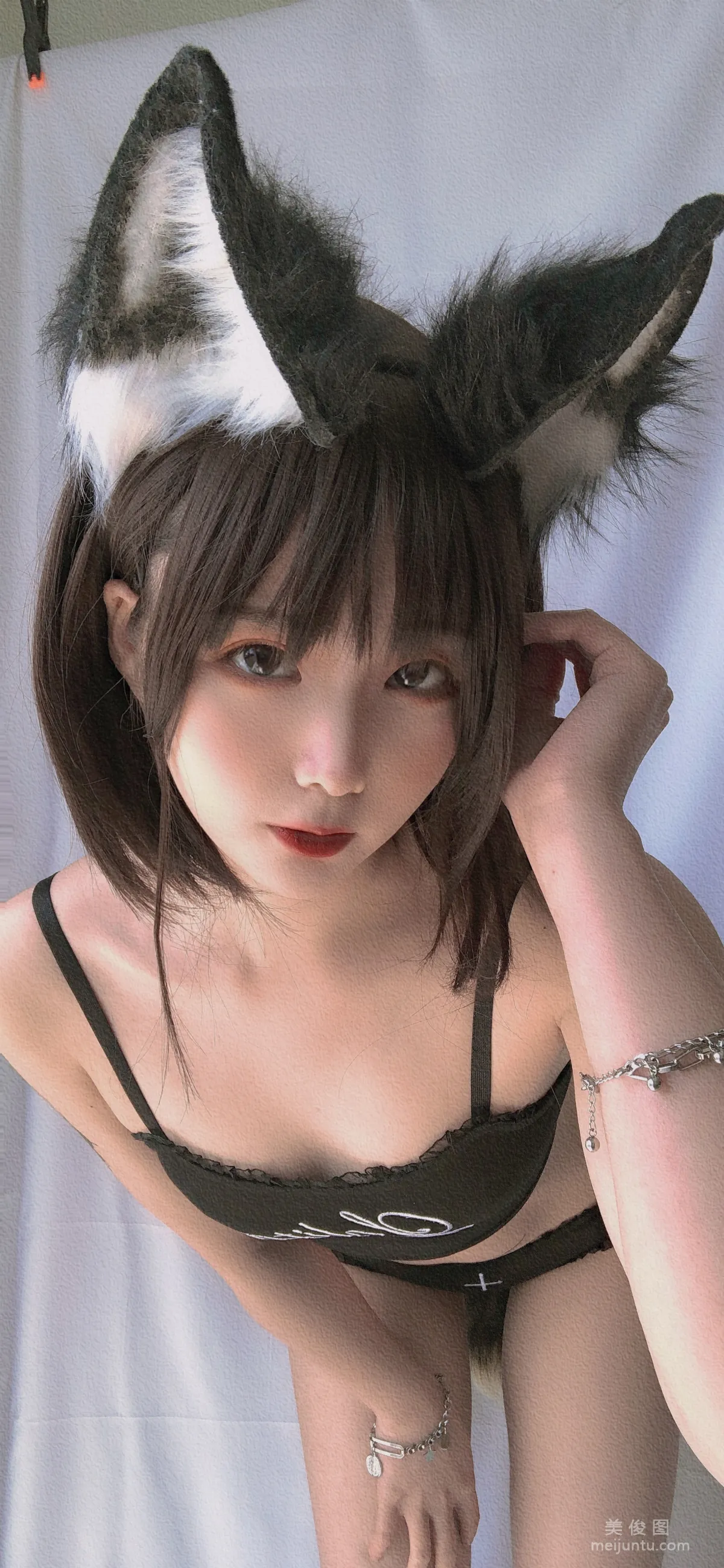 [網紅COSER] 萌妹是青水 - 小狼 寫真集 27