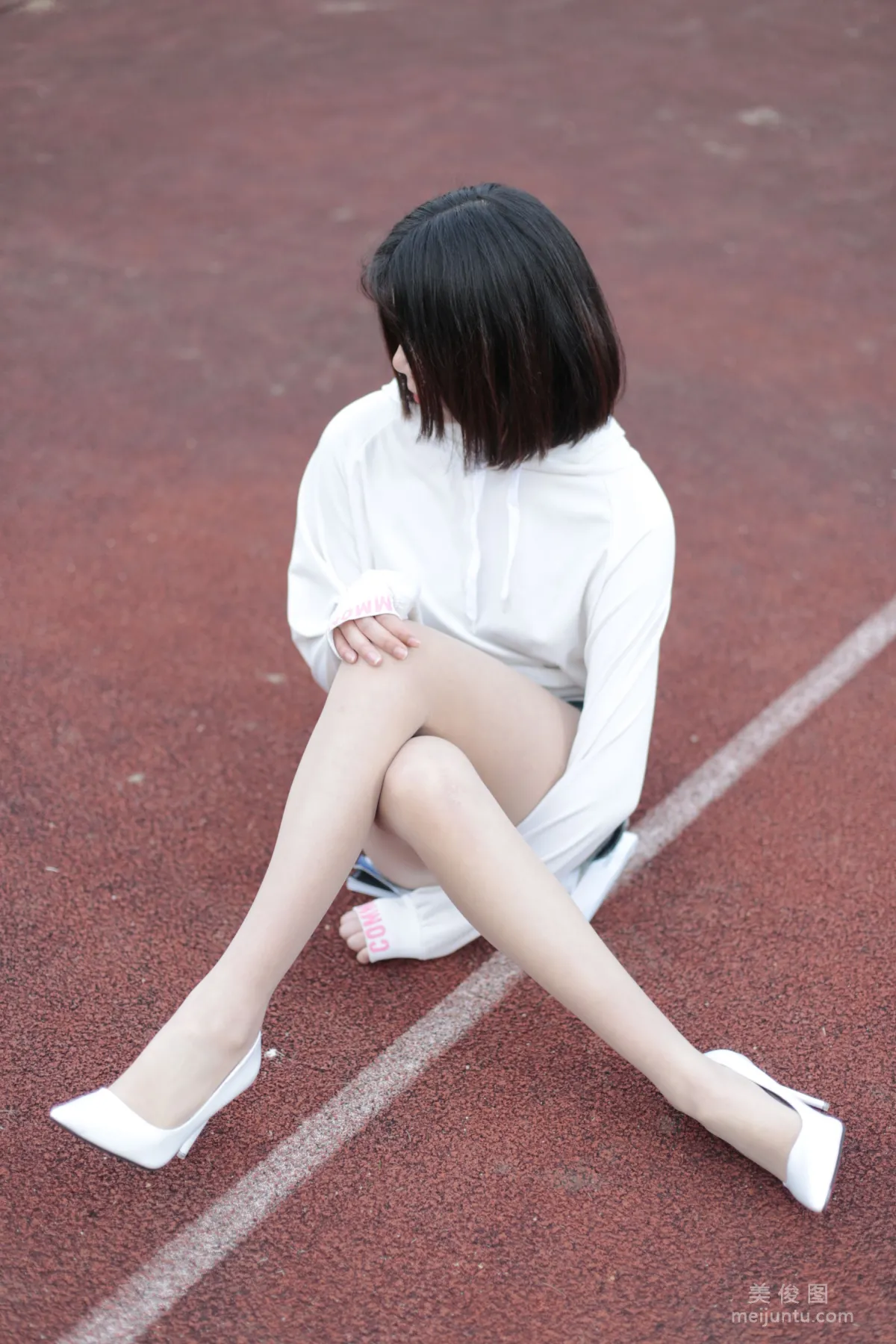 [奈絲] NO.034 喵璃 - 穿過運動場的青春氣息 3