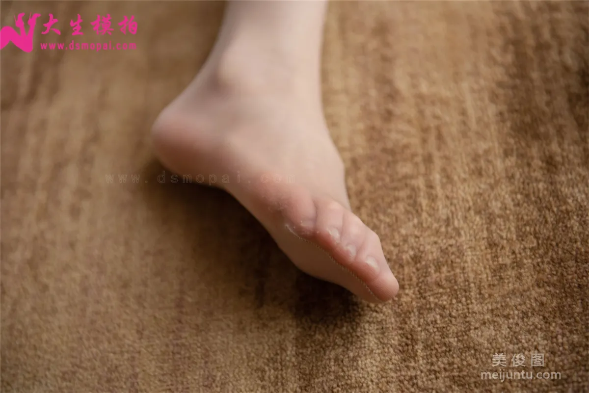 [大生模拍] No.171 文靜 - 氣質連衣裙肉絲 37