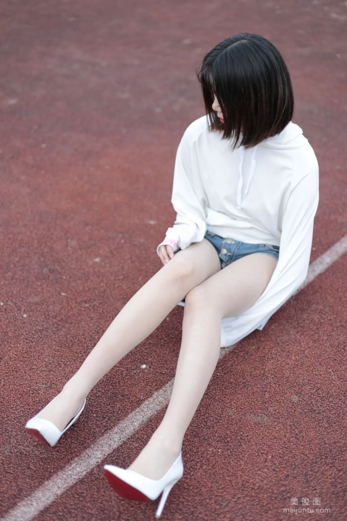 [奈絲] NO.034 喵璃 - 穿過運動場的青春氣息 4