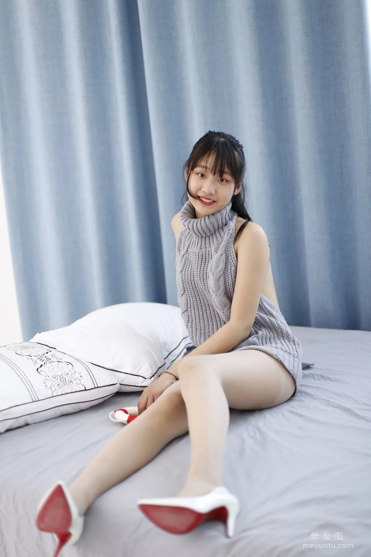 [奈絲] NO.098 蛋白粉 - 挂脖毛衣了解一下 4