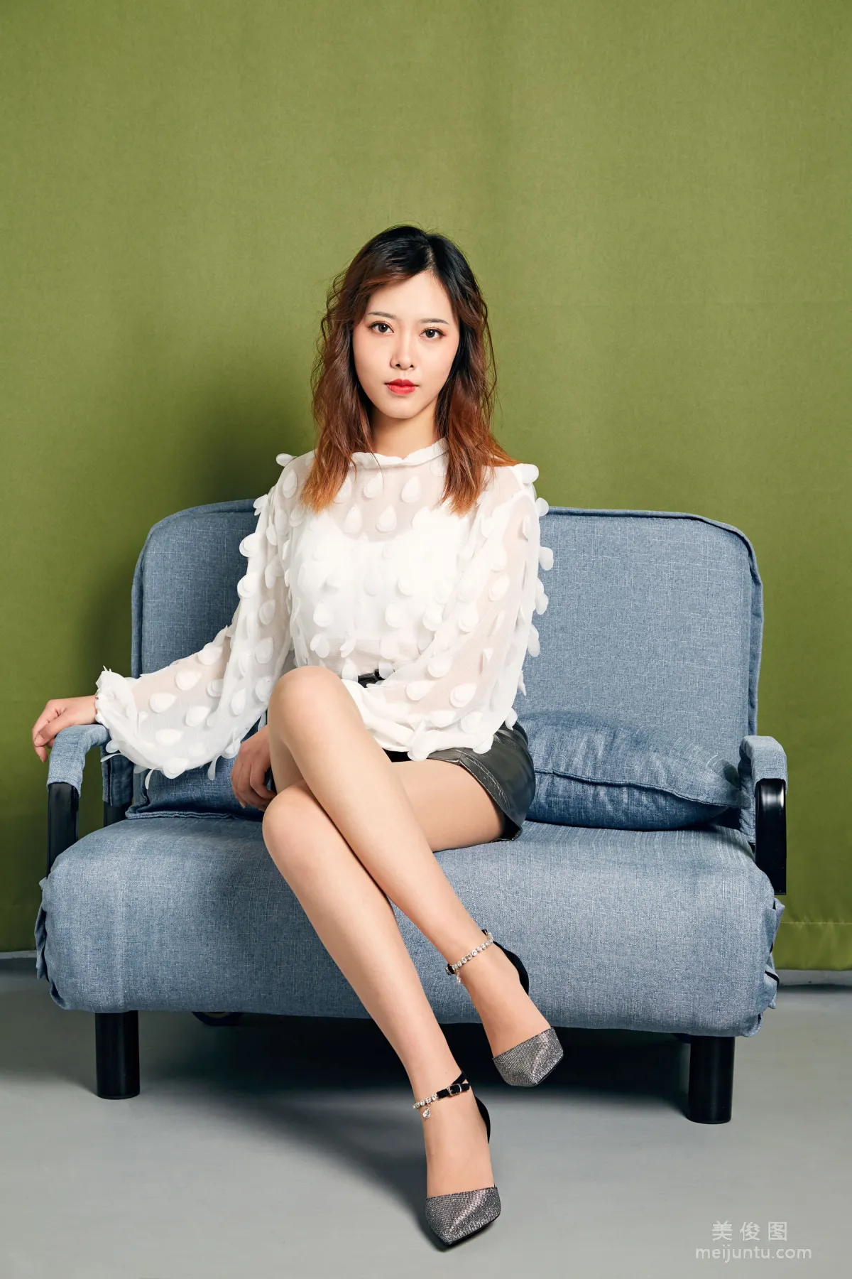 [奈丝] NO.015 晨静 - 肉色丝袜，美腿美足1