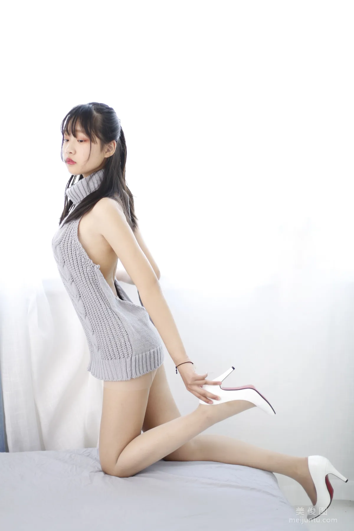 [奈絲] NO.098 蛋白粉 - 挂脖毛衣了解一下 16