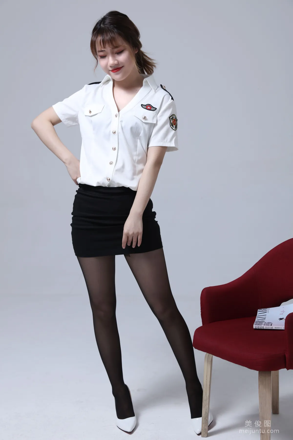 [奈絲] NO.115 高高 - 制服黑絲 13