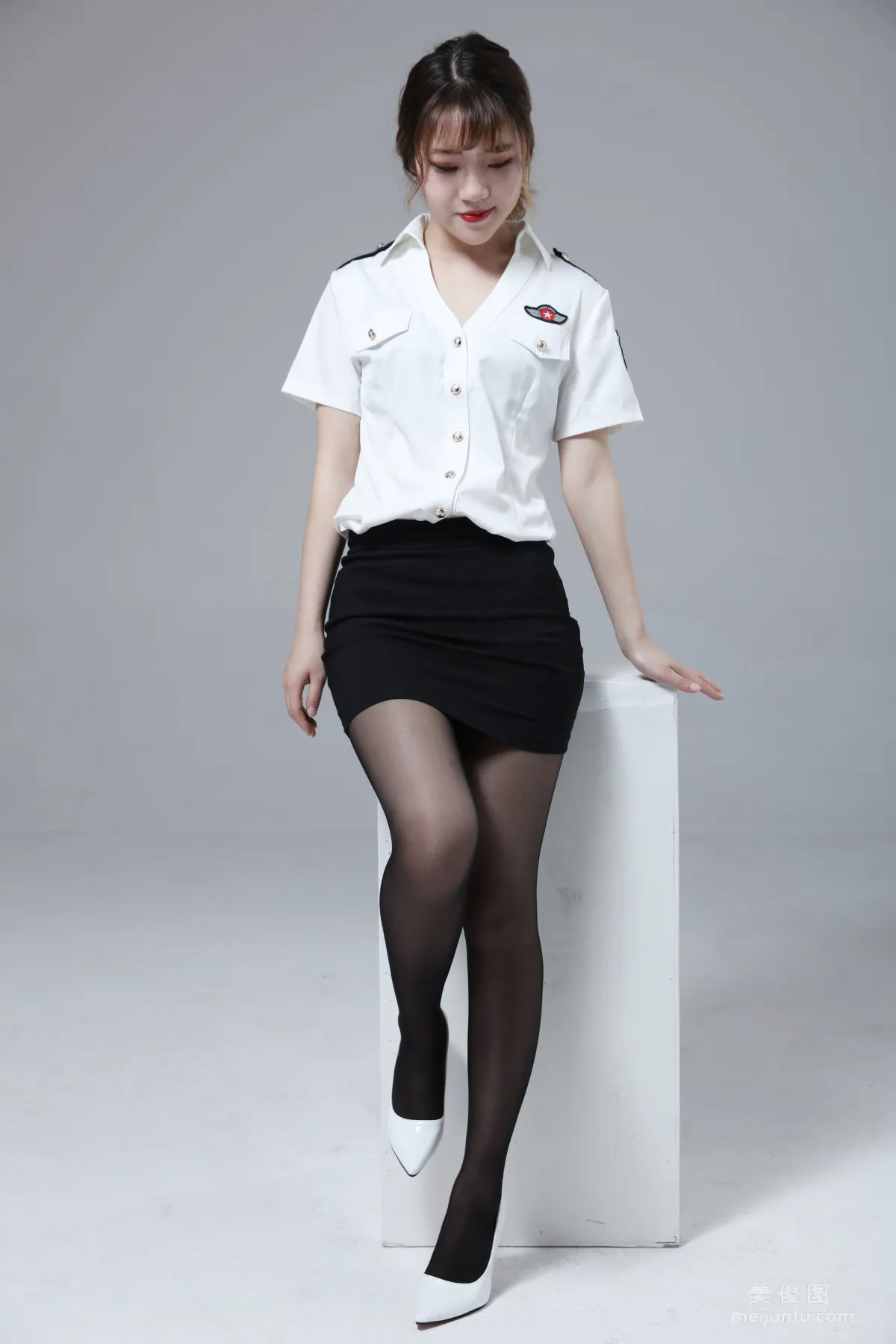 [奈絲] NO.115 高高 - 制服黑絲 17