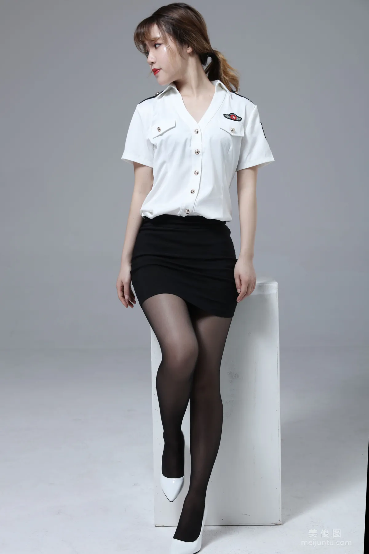 [奈絲] NO.115 高高 - 制服黑絲 16