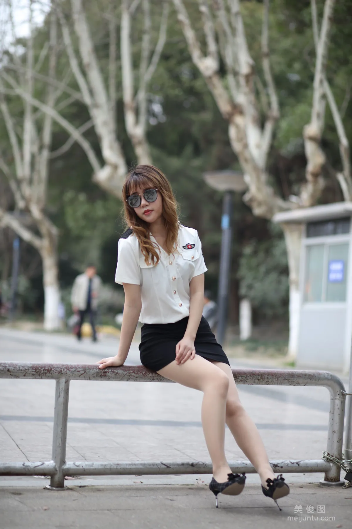 [奈絲] NO.116 高高 - 公園裡的制服肉絲 8