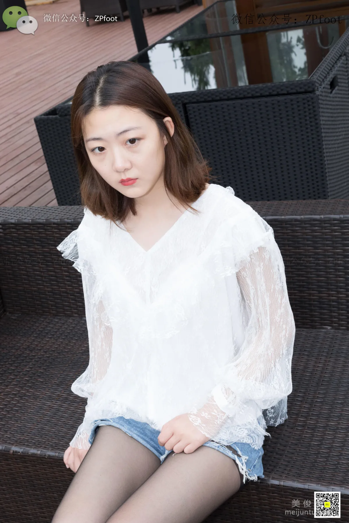 [山茶攝影LSS] NO.016 sale的黑絲嫩足 寫真套圖 1