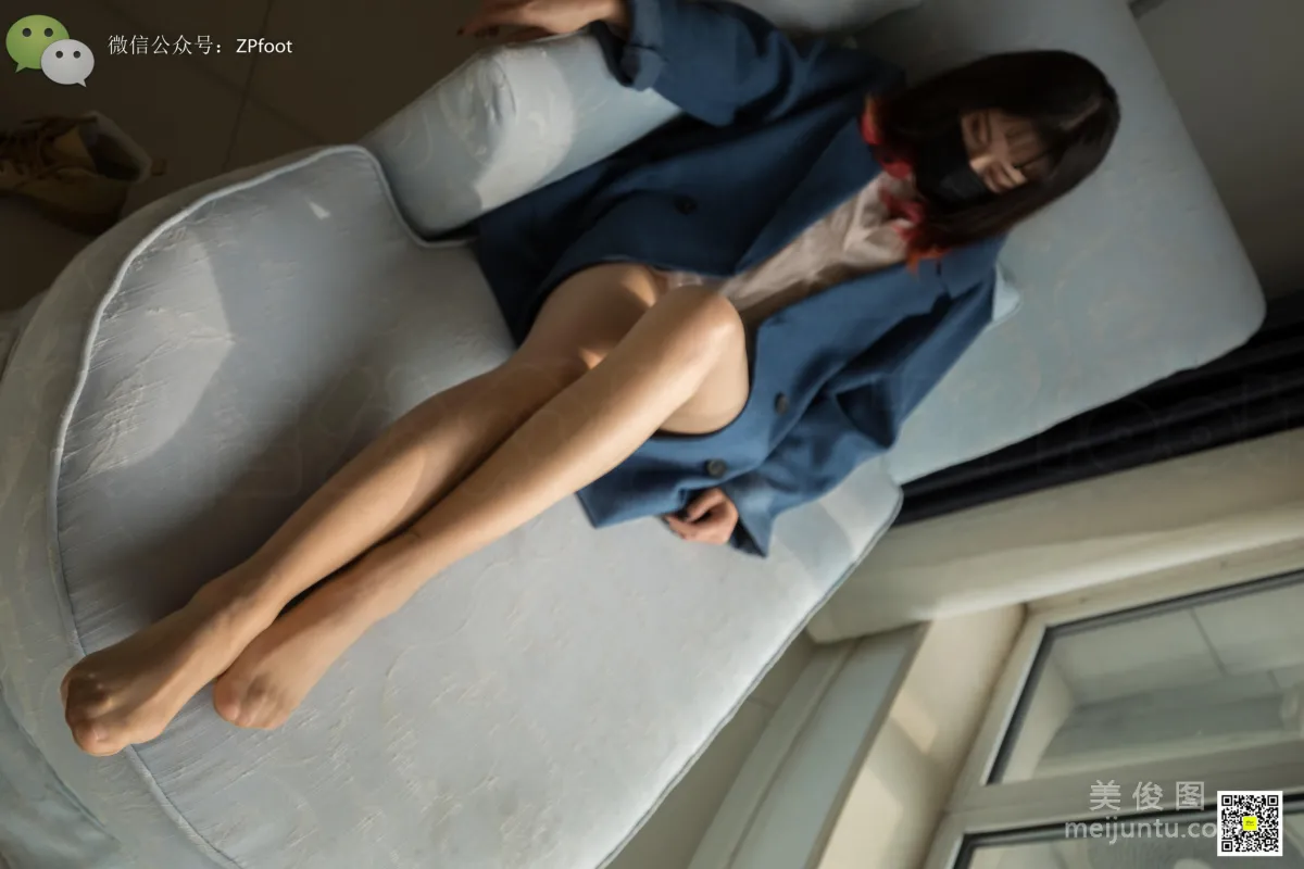 [山茶攝影LSS] NO.065 冬日裡的超薄絲 寫真套圖 33