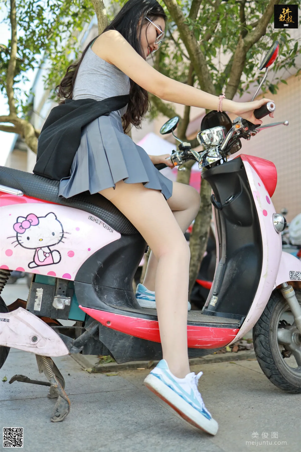 [絲慕] 特寫集TX003 雙雙 《校園小絲妹》 24