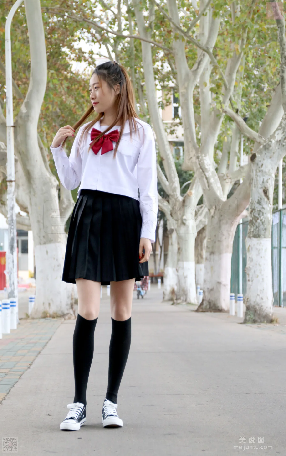 [思話SiHua] SH041 伊一 - JK的第一次嘗試 58