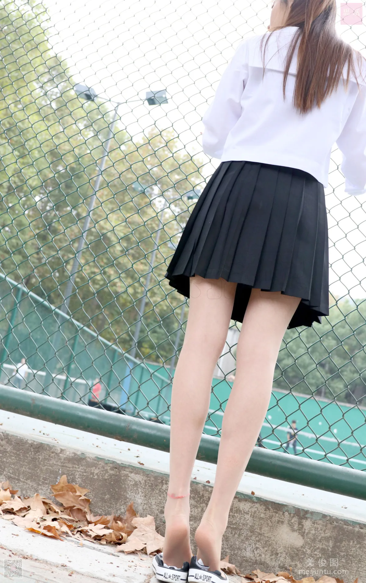 [思話SiHua] SH041 伊一 - JK的第一次嘗試 42