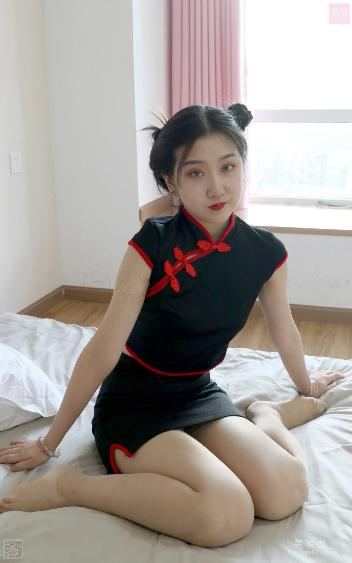 [思話SiHua] SH030 露露 - 旗袍下的肉絲腳 69