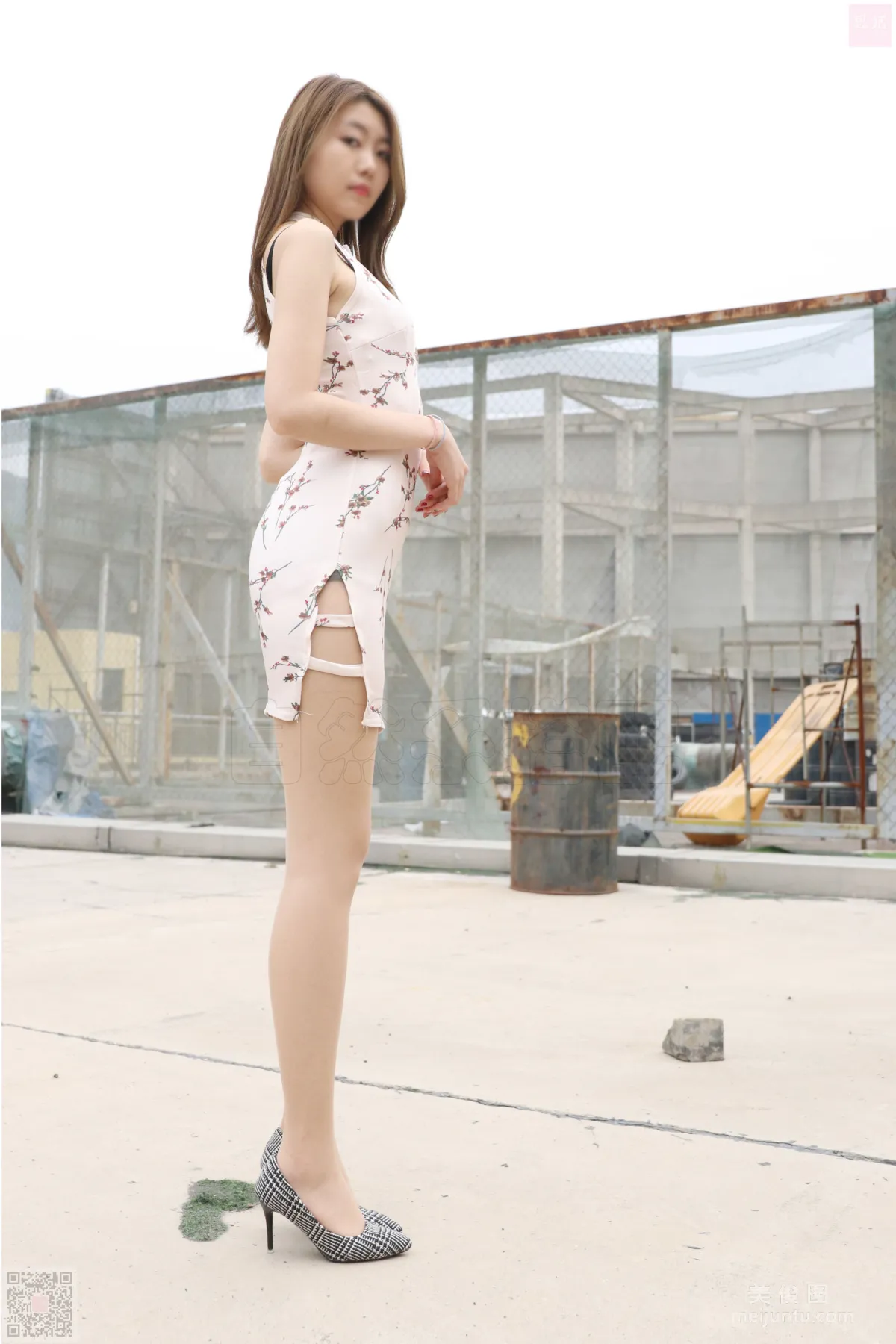 [思話SiHua] SH032 珺潔 - 廢墟上發現旗袍美女 34