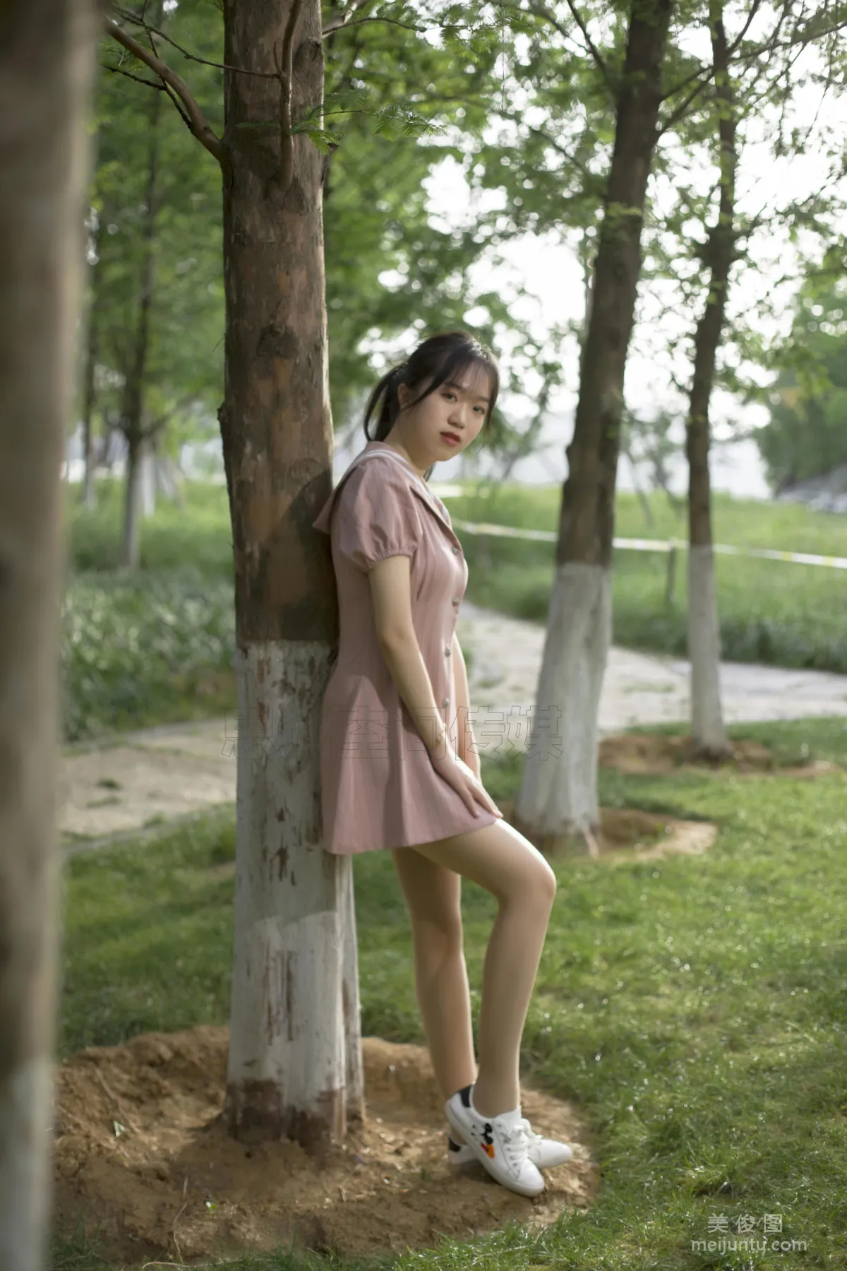 [思話SiHua] SH124 子琦 - 山林間的嫩齡少女 10