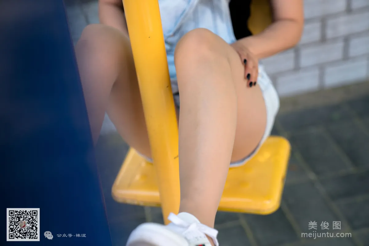 [袜涩] VOL.001 老北京胡洞里的一双鞋 写真套图13