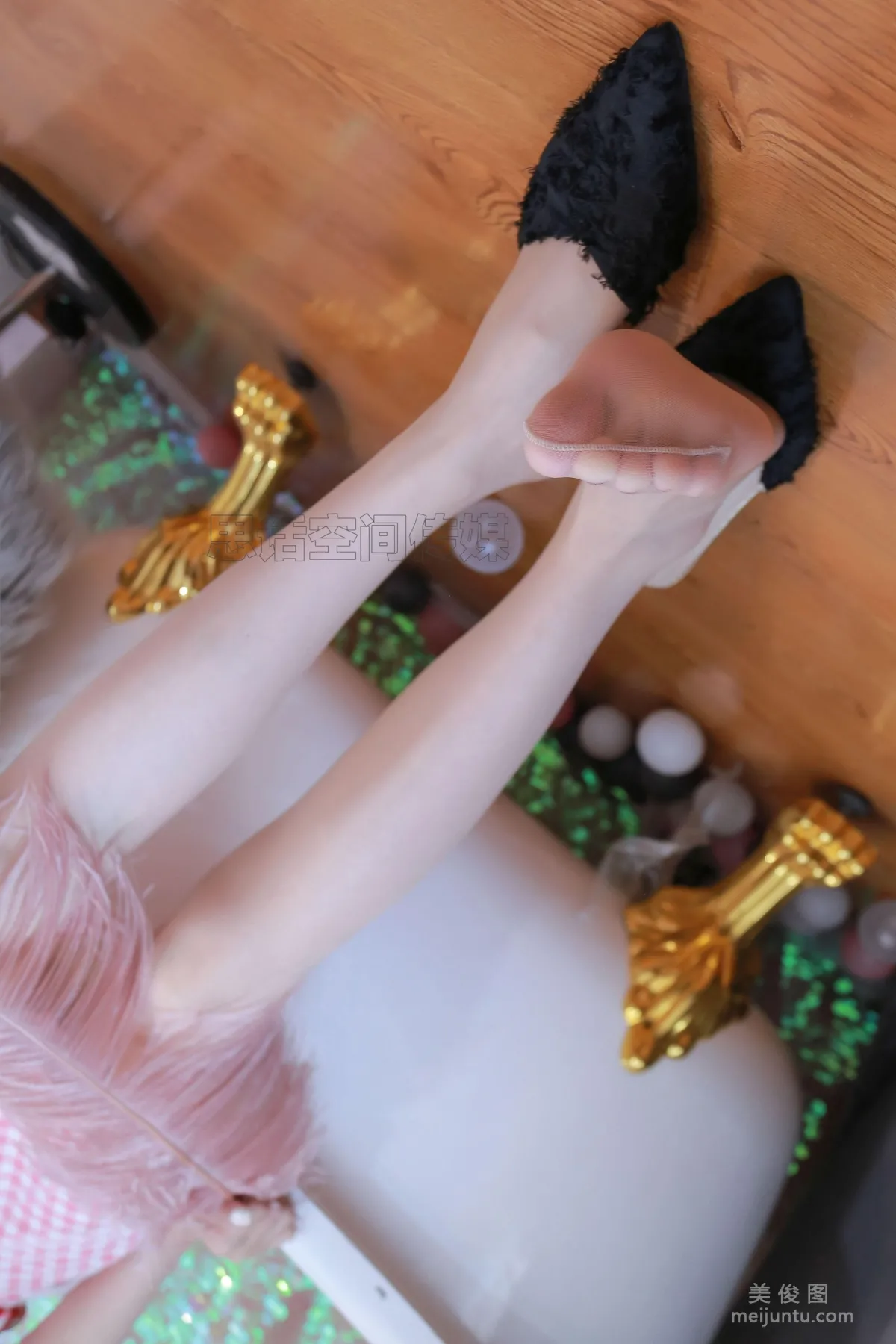 [思話SiHua] SH176 筱蝶 - 波波球上的美腿少女 46