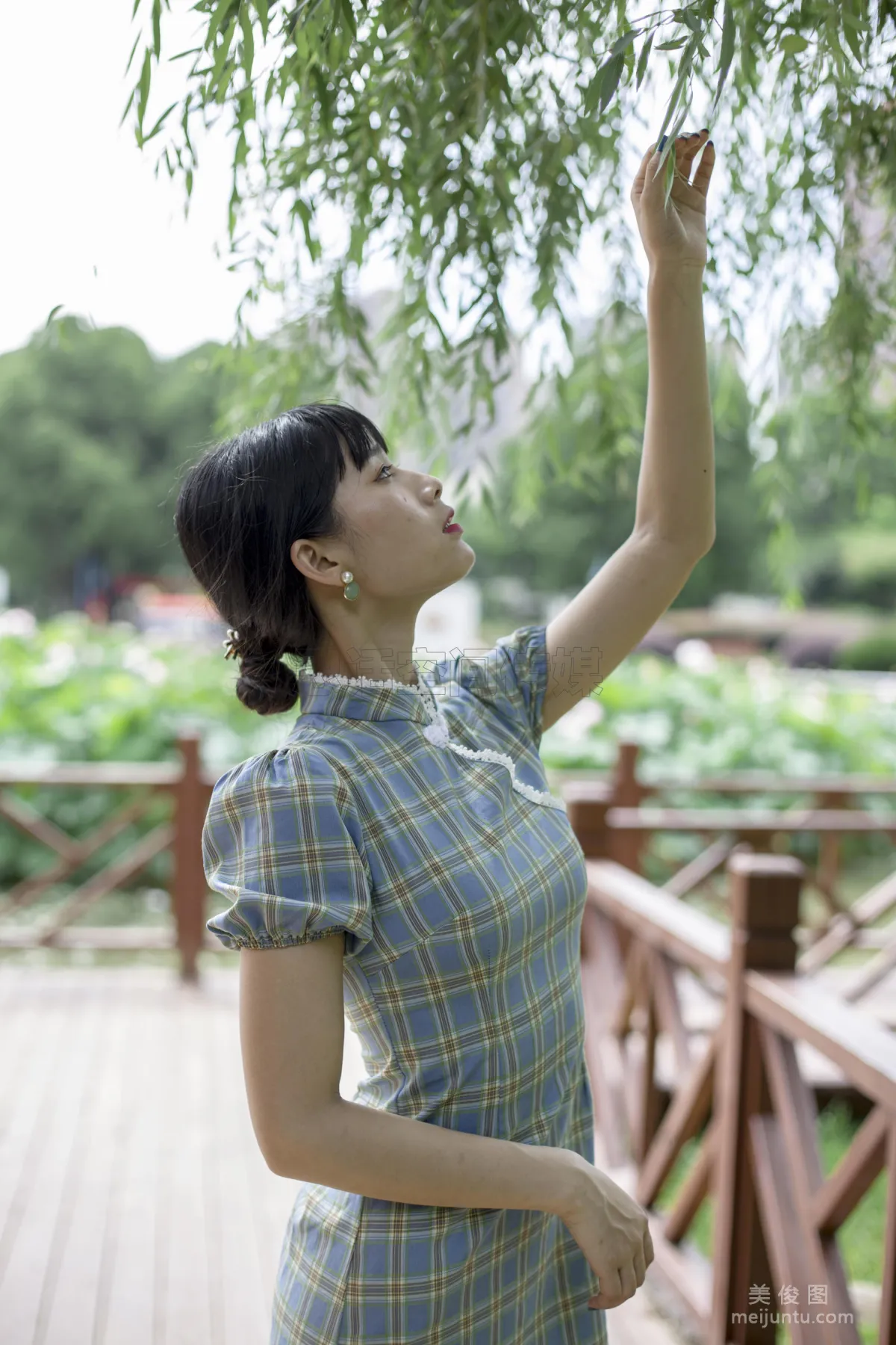[思話SiHua] SH173 詩詩 - 旗袍肉絲女孩逛公園 37