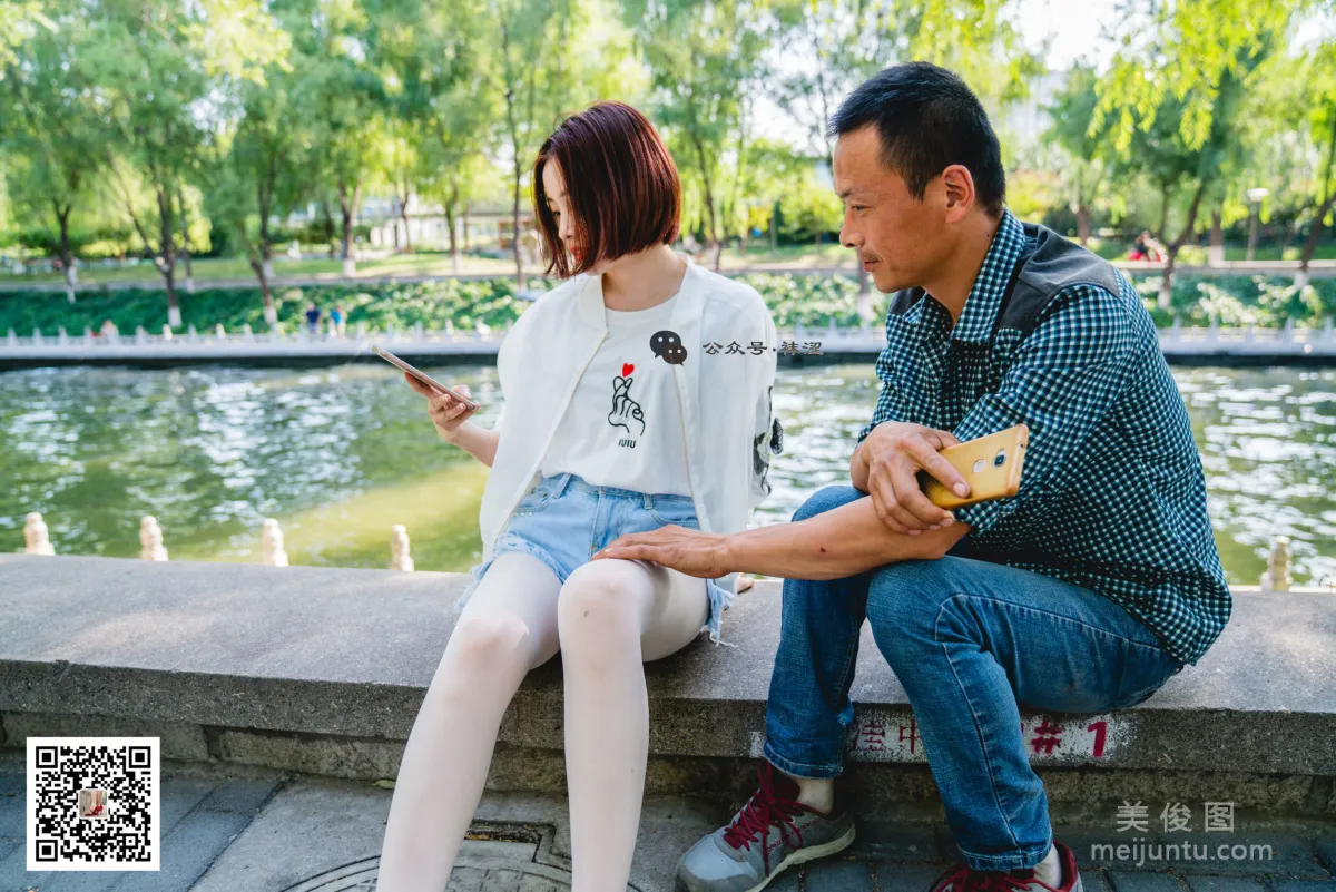 [袜涩] VOL.010  当穿白丝的妹子遇到大叔 写真套图67