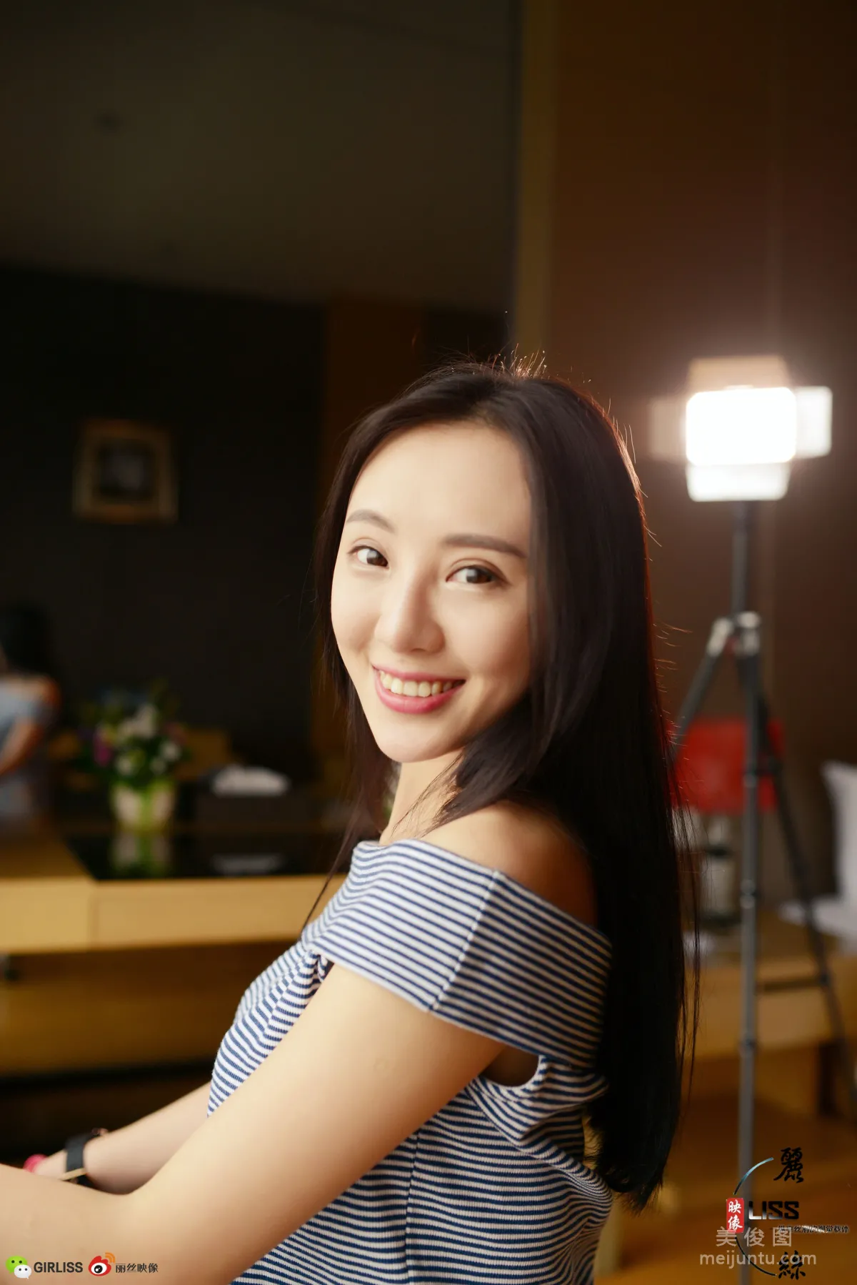 [麗絲映像GIRLISS] 你的微笑 寫真套圖 14