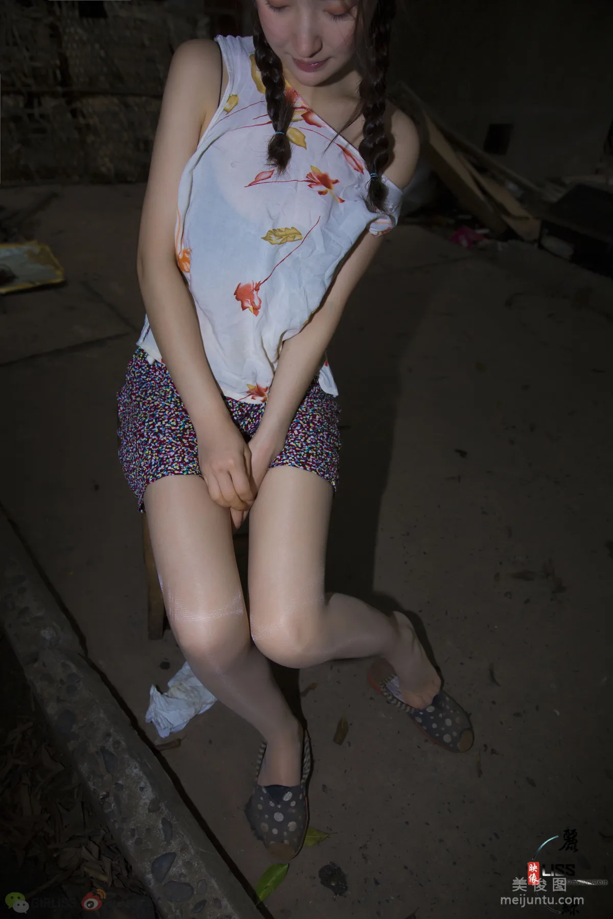 [麗絲映像GIRLISS] 撿垃圾的小姑娘 寫真套圖 4