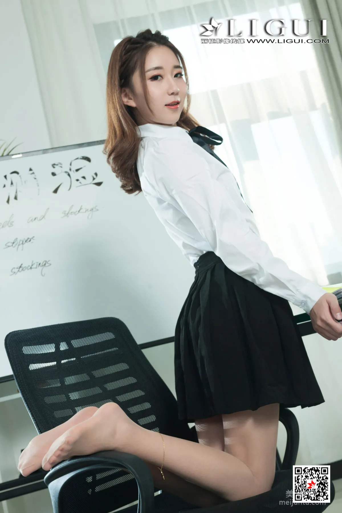 [丽柜Ligui] 网络丽人 Model 程程 - 校服丝足诱惑55