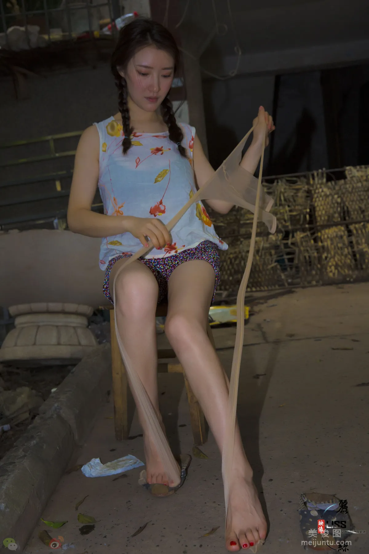 [麗絲映像GIRLISS] 撿垃圾的小姑娘 寫真套圖 40