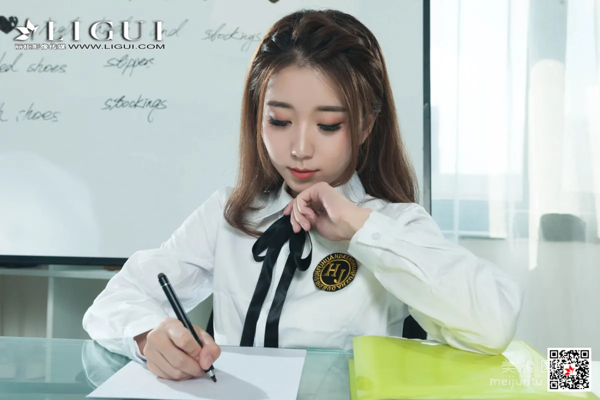 [丽柜Ligui] 网络丽人 Model 程程 - 校服丝足诱惑12