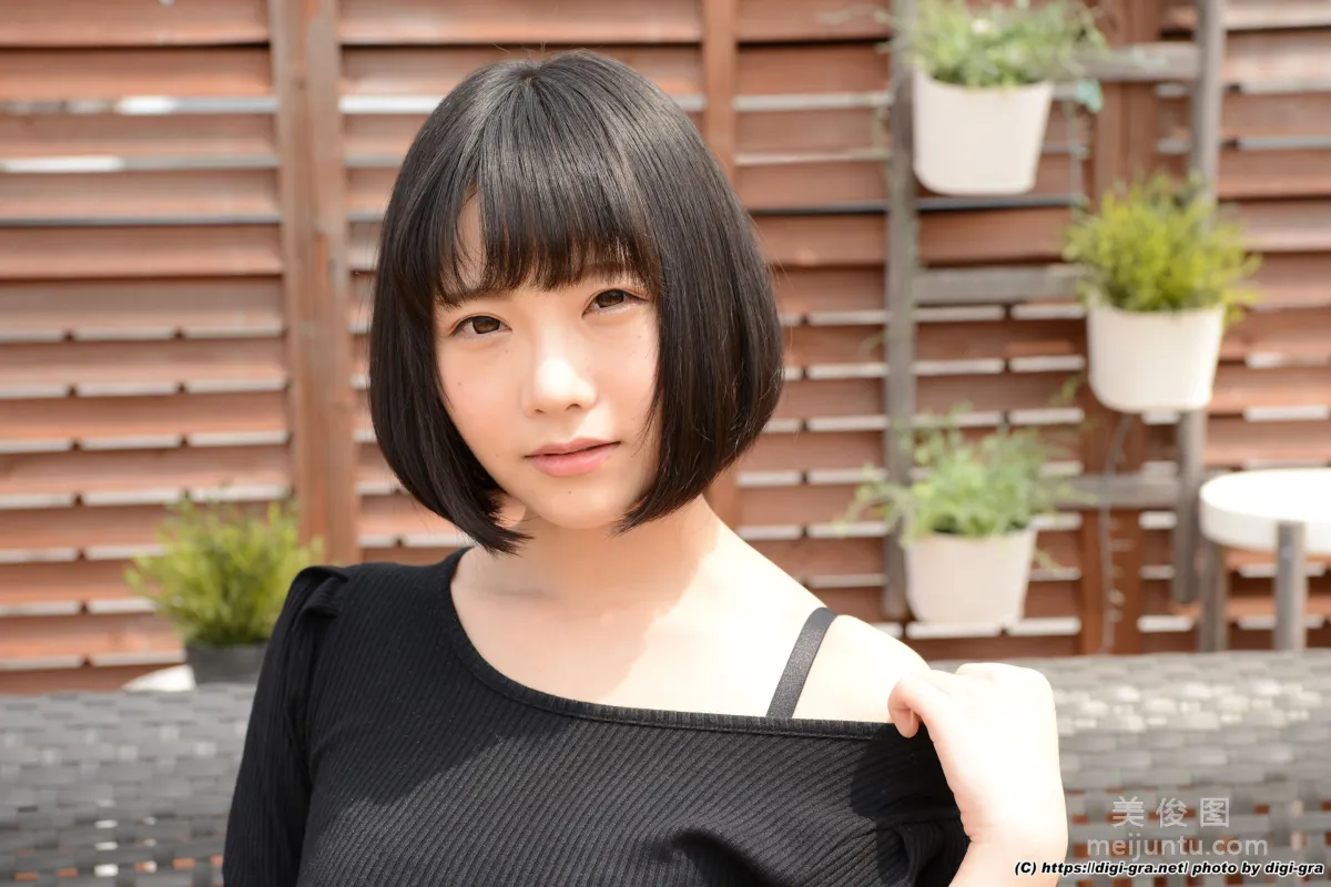[Digi-Gra] Yui Shirasaka 白坂有以 Photoset 01 5