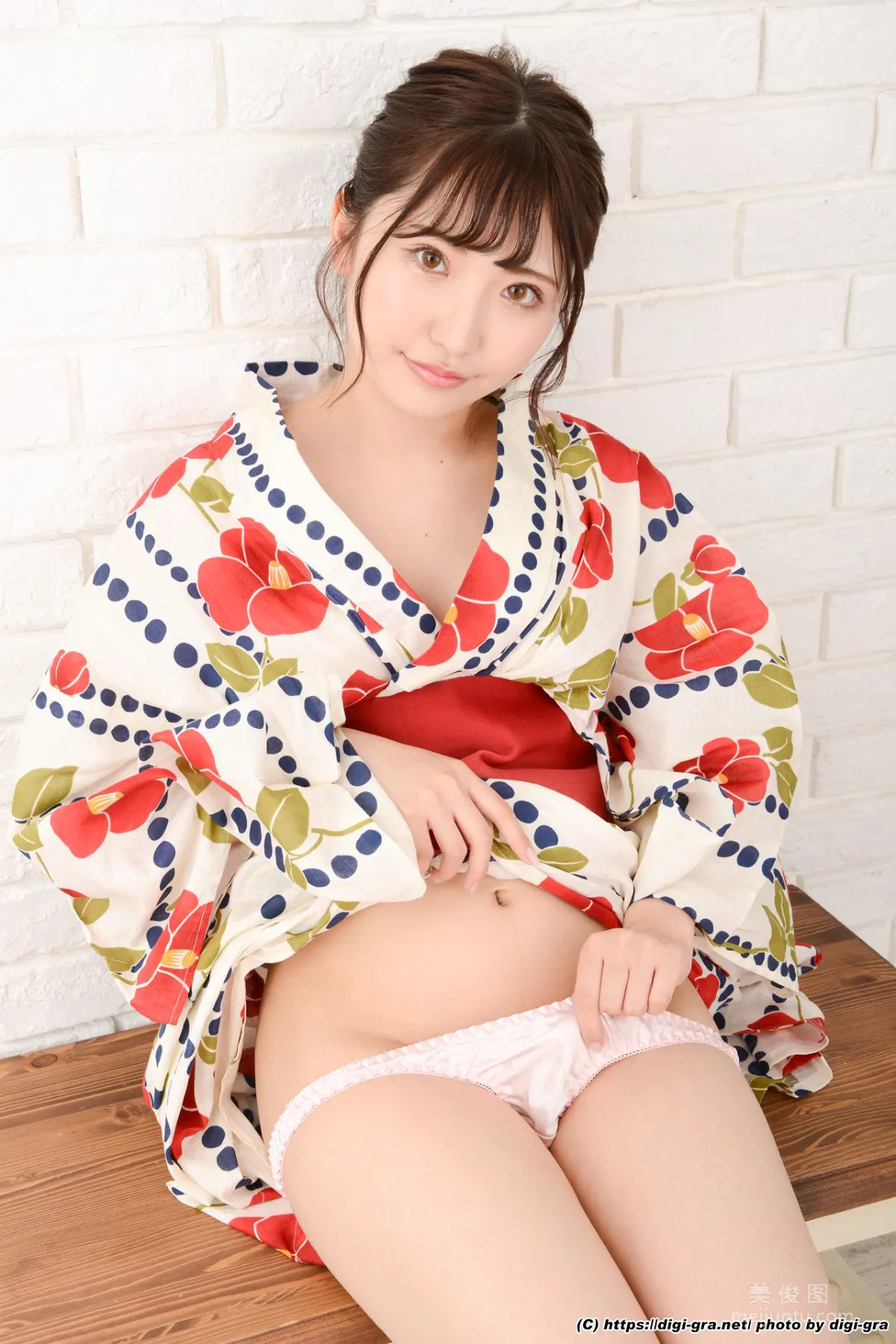 [Digi-Gra] 裡仲ゆい Yui Satonaka Photoset 03 56