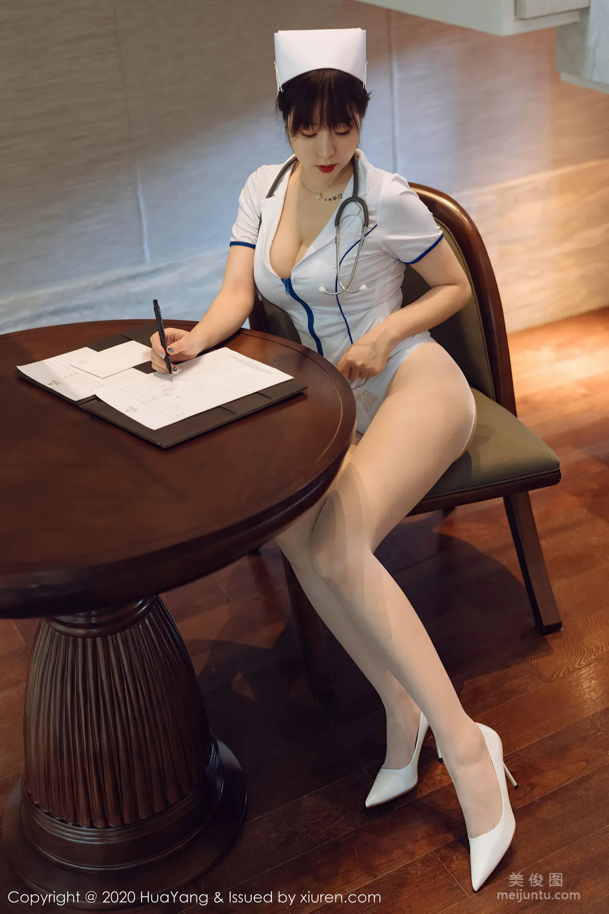 [花漾HuaYang] Vol.330 王雨純 - 護士長的私人溫柔體貼服務哦~ 39