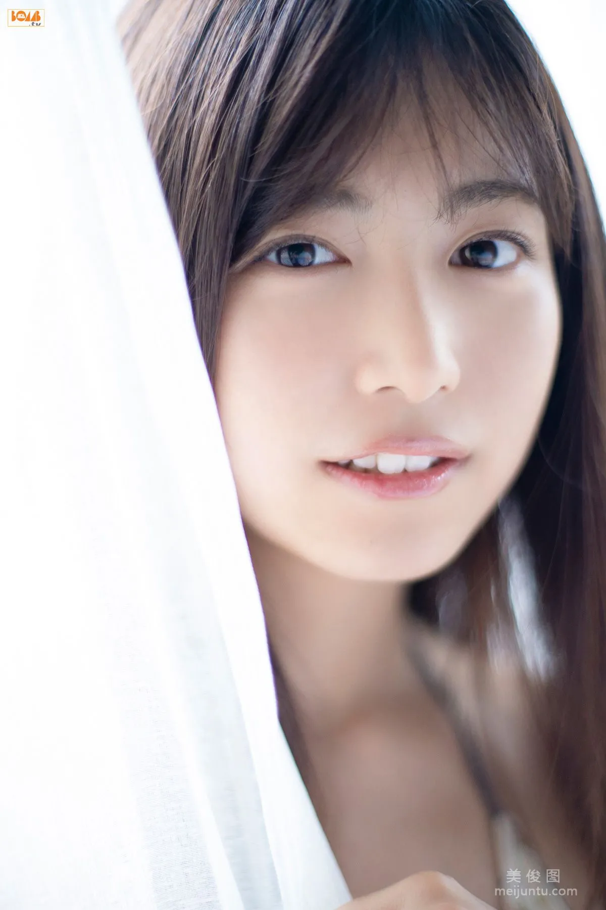 [BOMB.tv] 吉田莉桜 - 『雨の土曜日、君に戀した。』 30