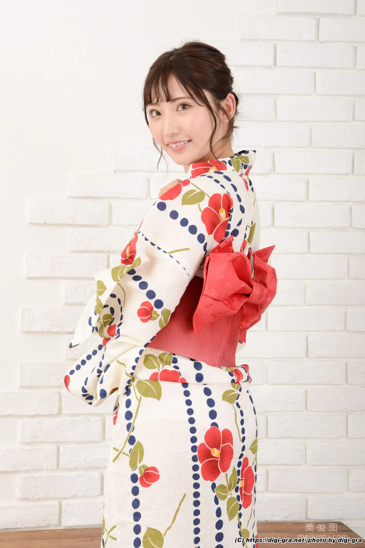 [Digi-Gra] 裡仲ゆい Yui Satonaka Photoset 03 8