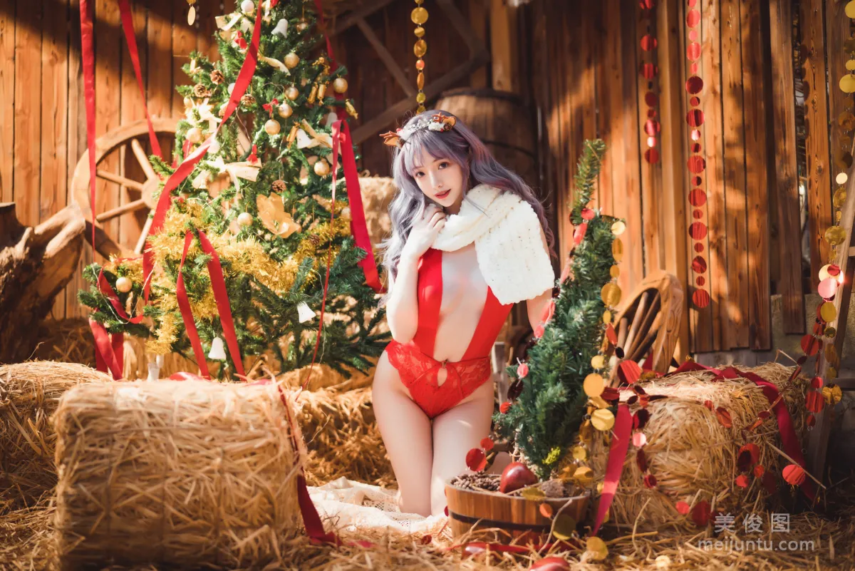 [Cosplay] 動漫博主雯妹 - 2020聖誕 寫真套圖 2