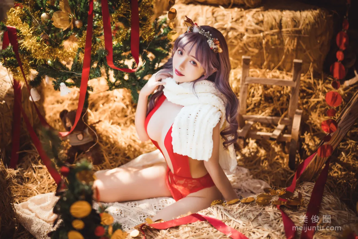[Cosplay] 動漫博主雯妹 - 2020聖誕 寫真套圖 4