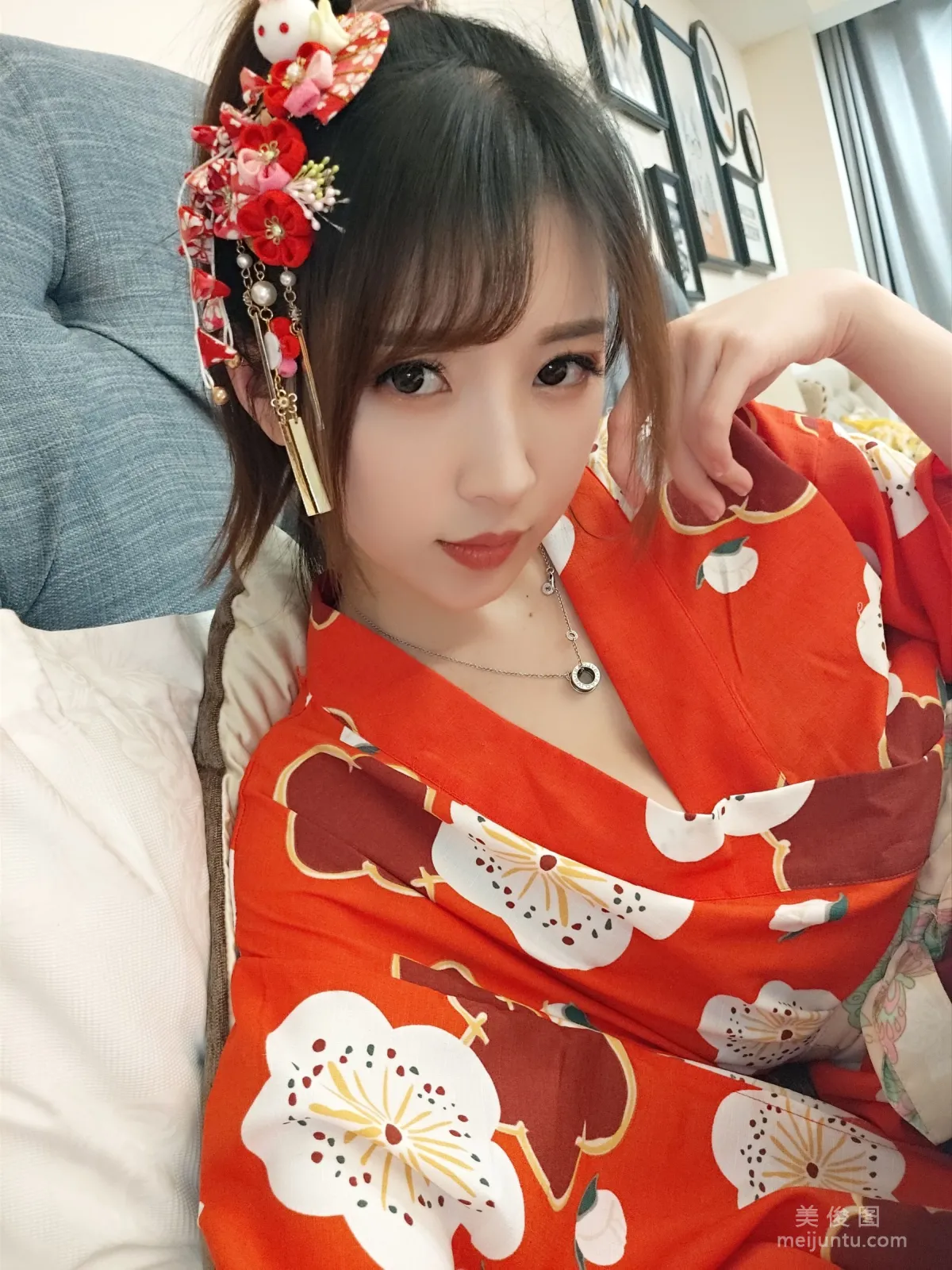 [Cosplay] 小女巫露娜 - 和服桃心黑色長筒襪 38