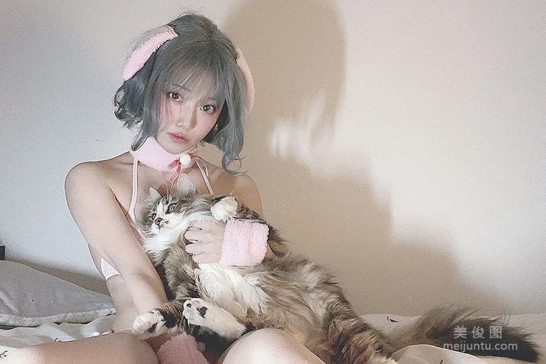 [Cosplay] 切切celia - 兔子内衣 10