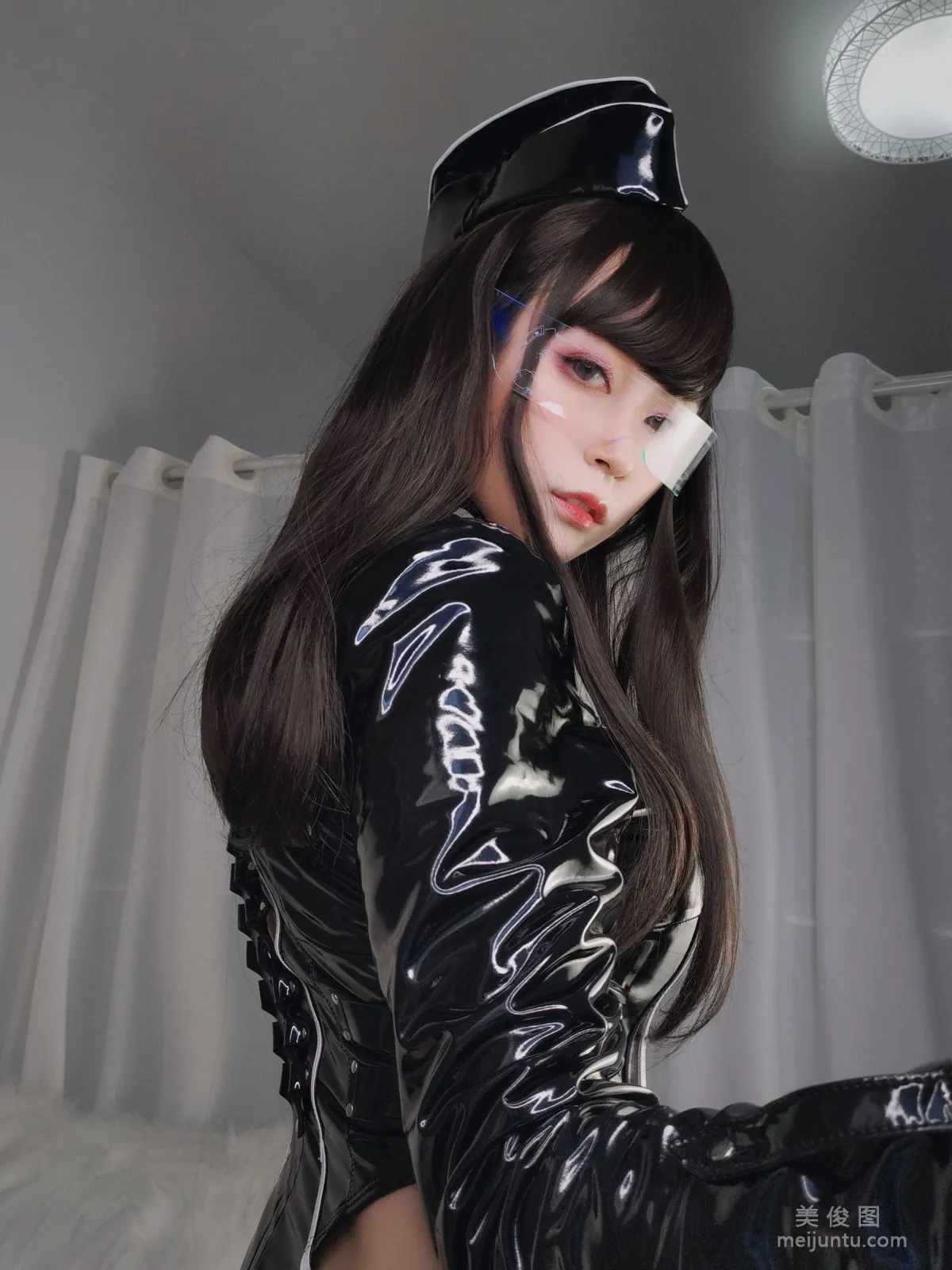 [Cosplay] Coser小姐姐白銀 - 通訊官 寫真套圖 16