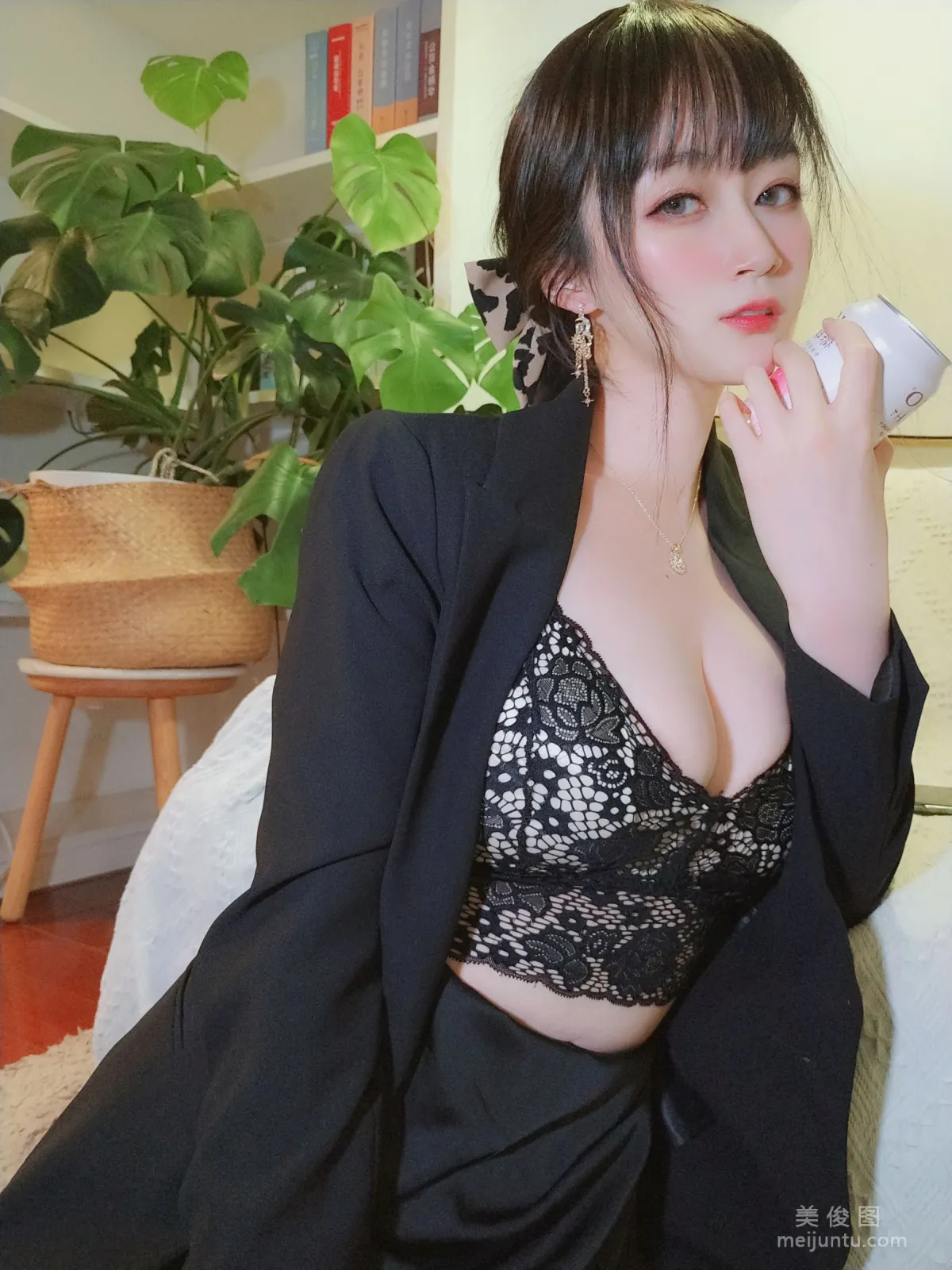 [Cosplay] Coser小姐姐白銀81 - 西服 34