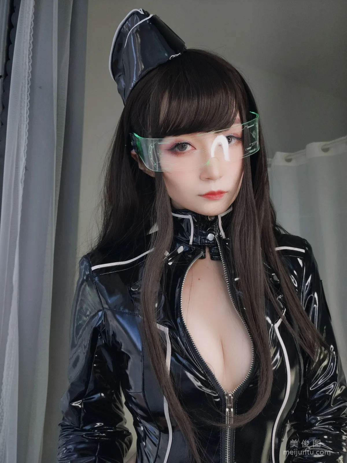 [Cosplay] Coser小姐姐白銀 - 通訊官 寫真套圖 31